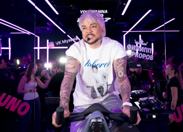 Филипп Киркоров провел велотренировку под свои хиты: фото