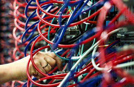 АРПП: бизнесу необходимо оставить связь в заблокированных мессенджерах