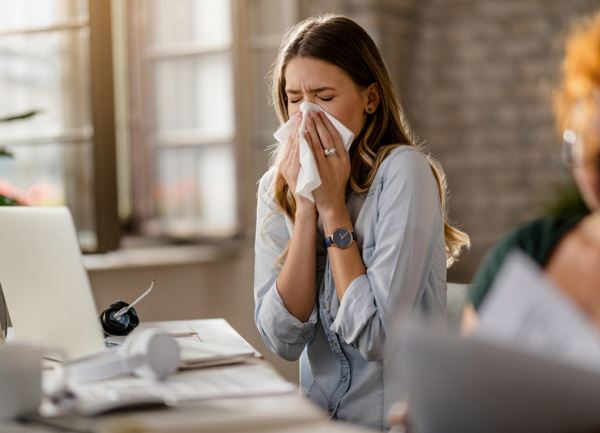 Весна без аллергии: 5 действенных способов бороться с неприятным недугом