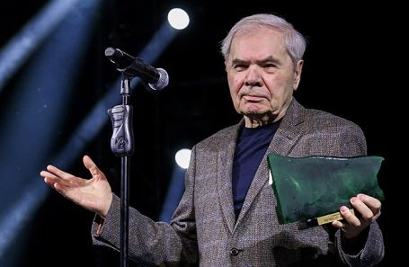 Перспективные ученики и легендарные учителя: в МХТ вручили Премию Художественного театра