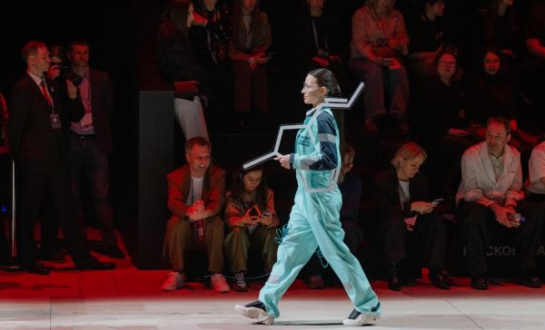 «Сибур» и бренд «Олово» представили новую униформу для ученых