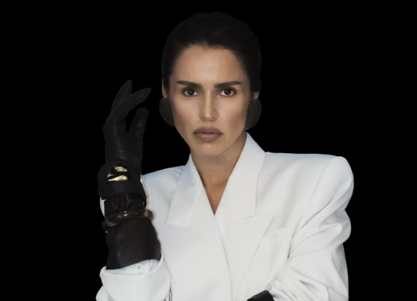 Обошла Басту: Zivert назвали самой популярной исполнительницей в России